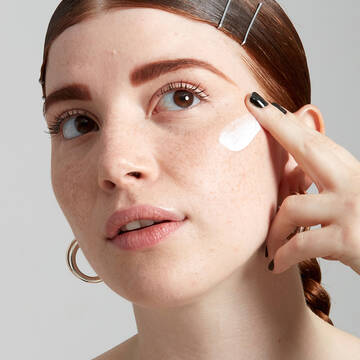 CREME A BASE HYDRATANTE QUOTIDIENNE AU CANNABIS BARE WITH ME